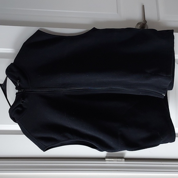 Old Navy Jackets & Blazers - Old Navy hooded vest black xl
